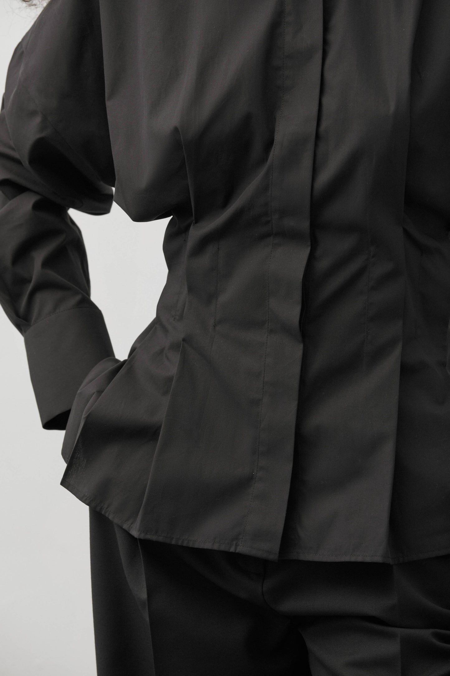 Pleat-detail cotton shirt