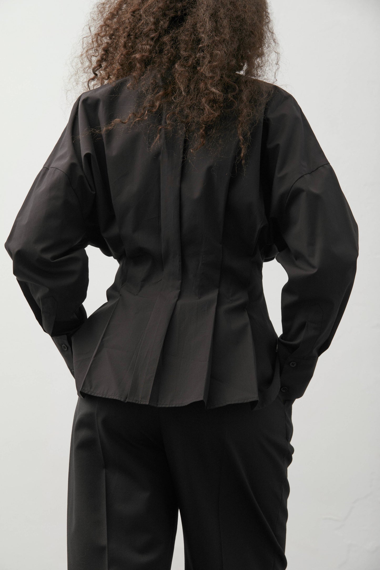 Pleat-detail cotton shirt