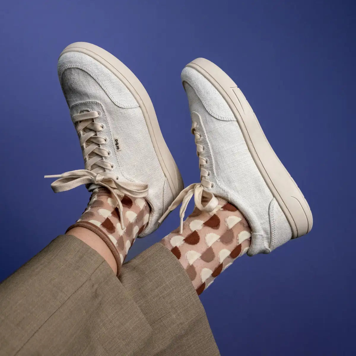 Ghost sneaker