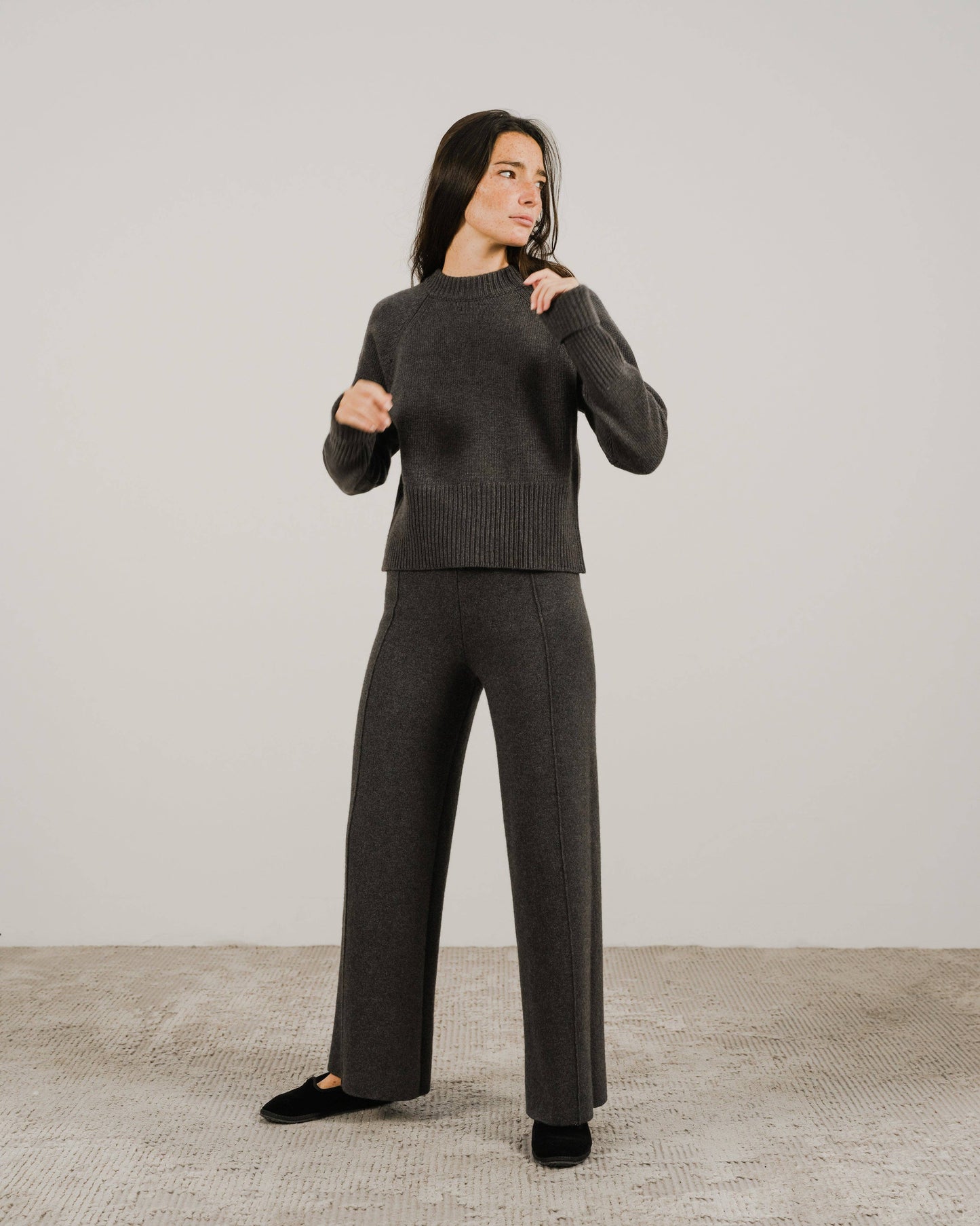 Cashmere blend crewneck sweater with rolled cuffs