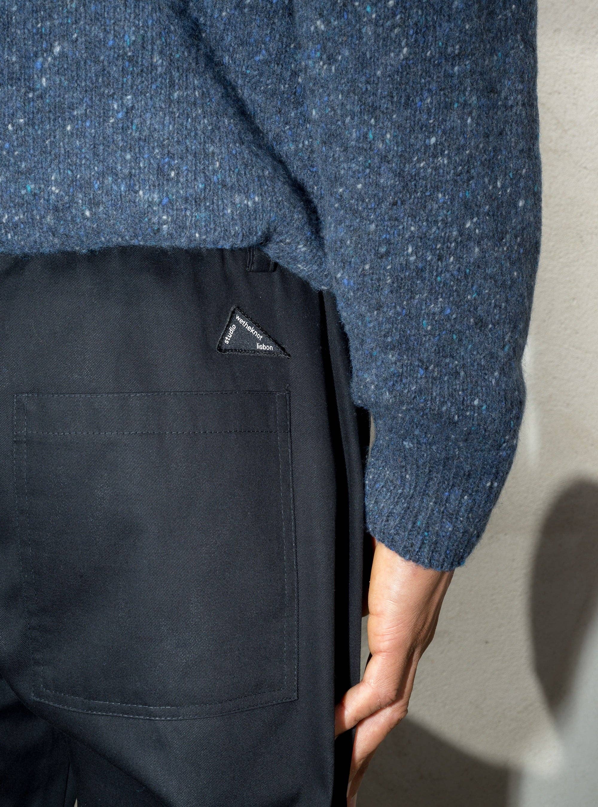 Relaxed pleated pants