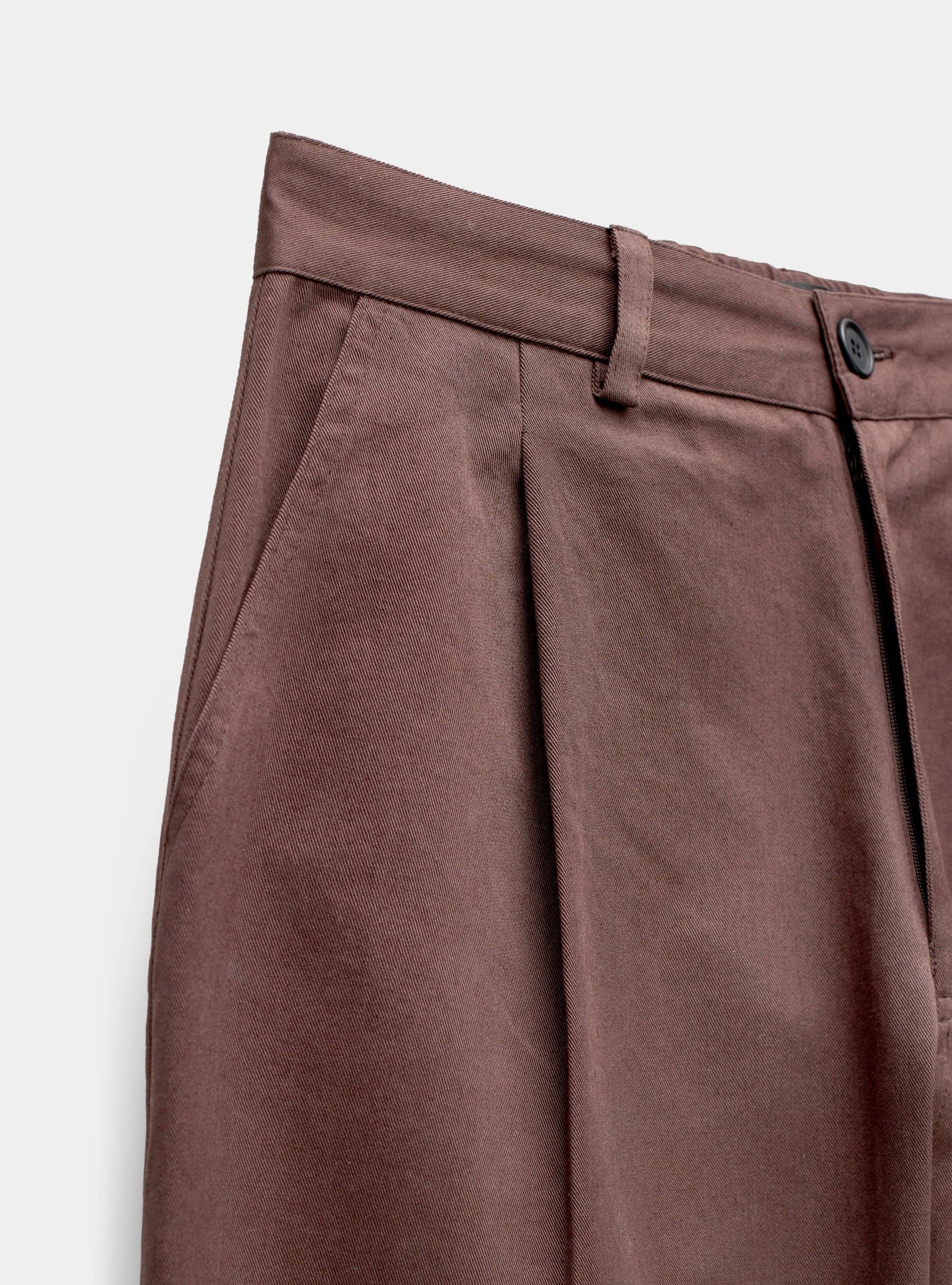 Relaxed pleated pants