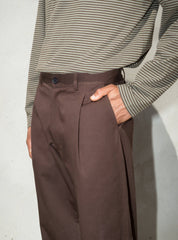 Relaxed pleated pants