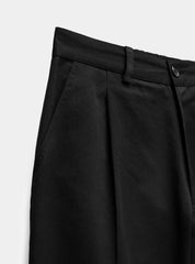 Relaxed pleated pants