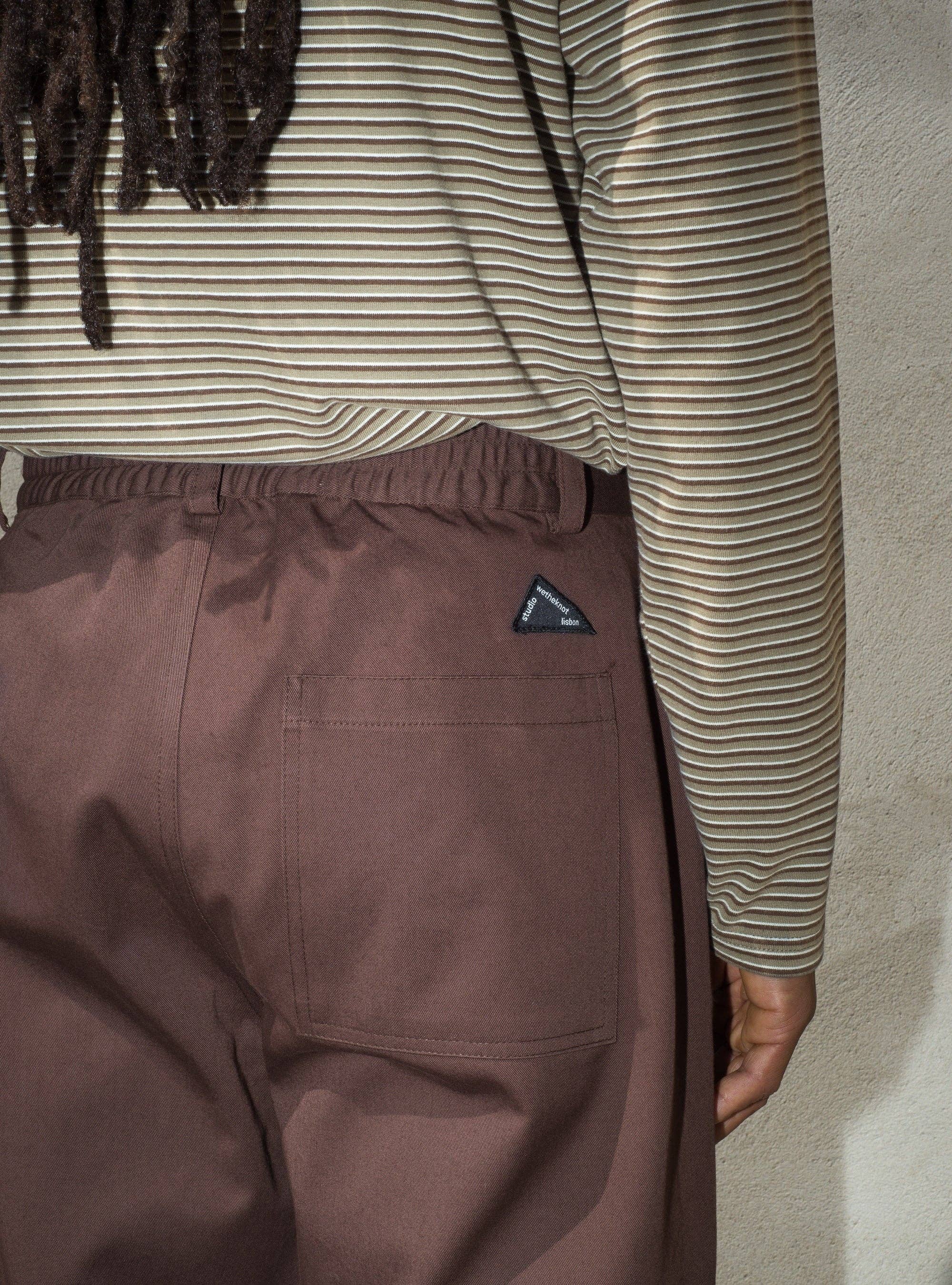 Relaxed pleated pants