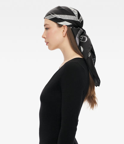 Belt Collector Scarf