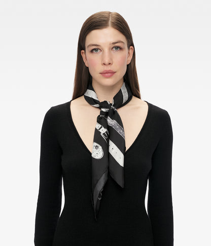 Belt Collector Scarf