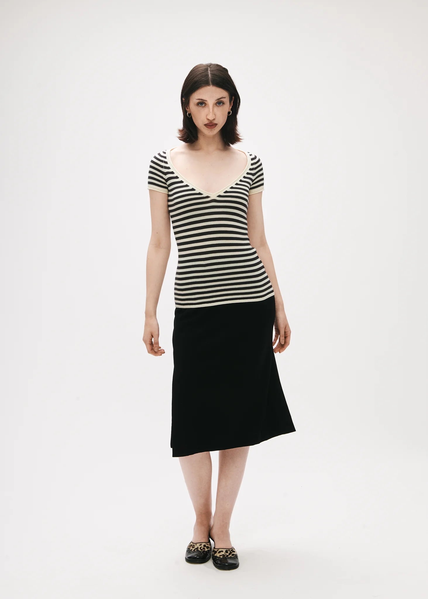 Off The Hook Top | Cream Charcoal