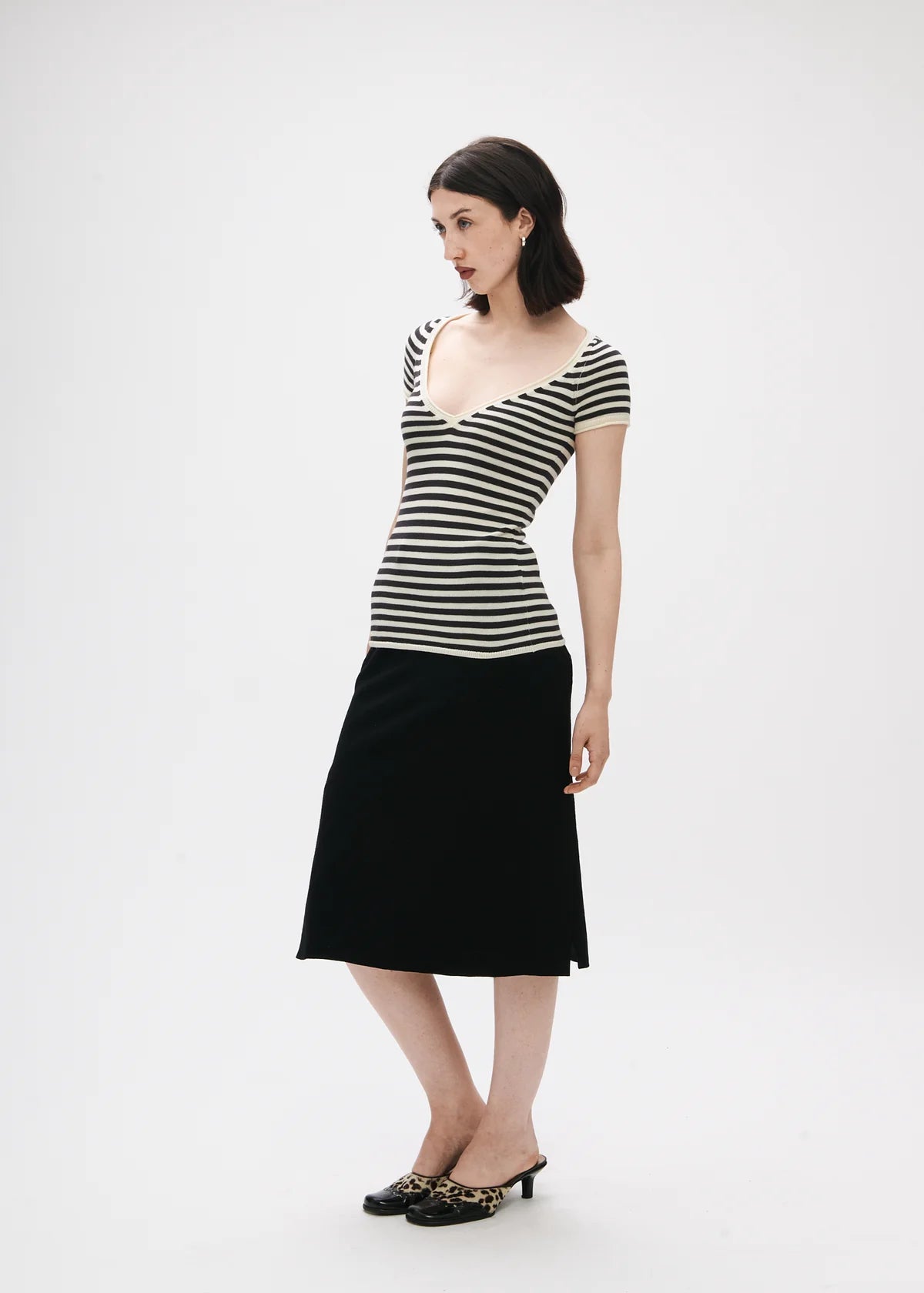 Off The Hook Top | Cream Charcoal