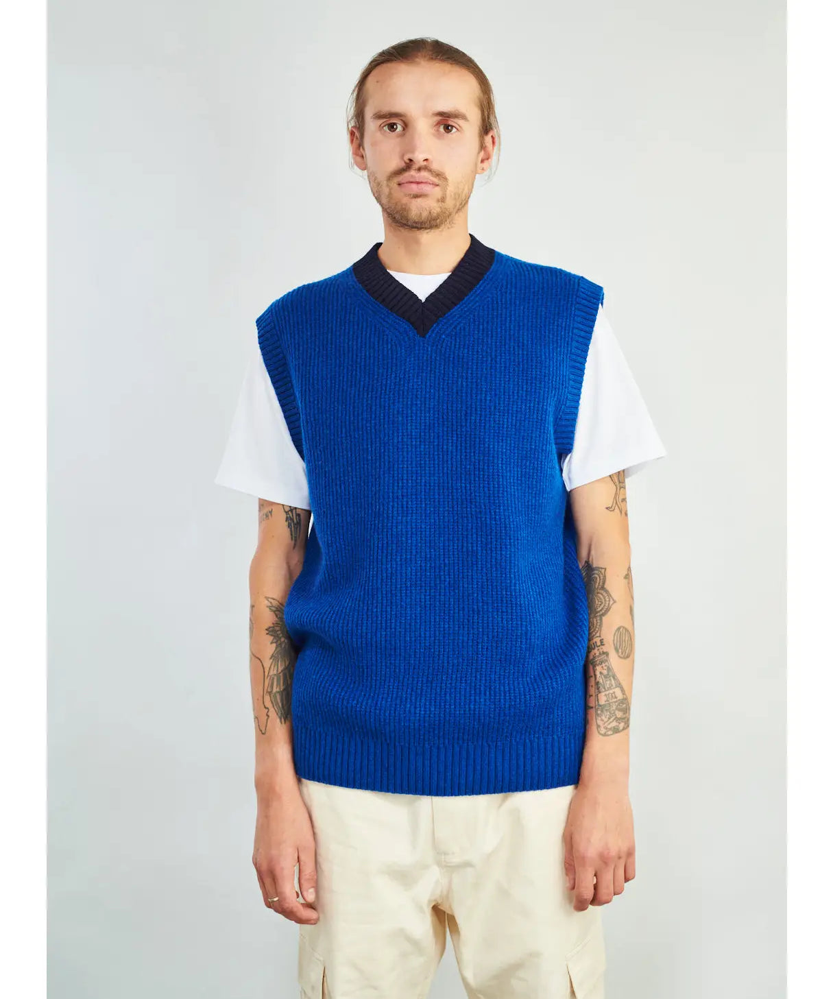 Country_of_origin_vest_blue_navy_2.webp