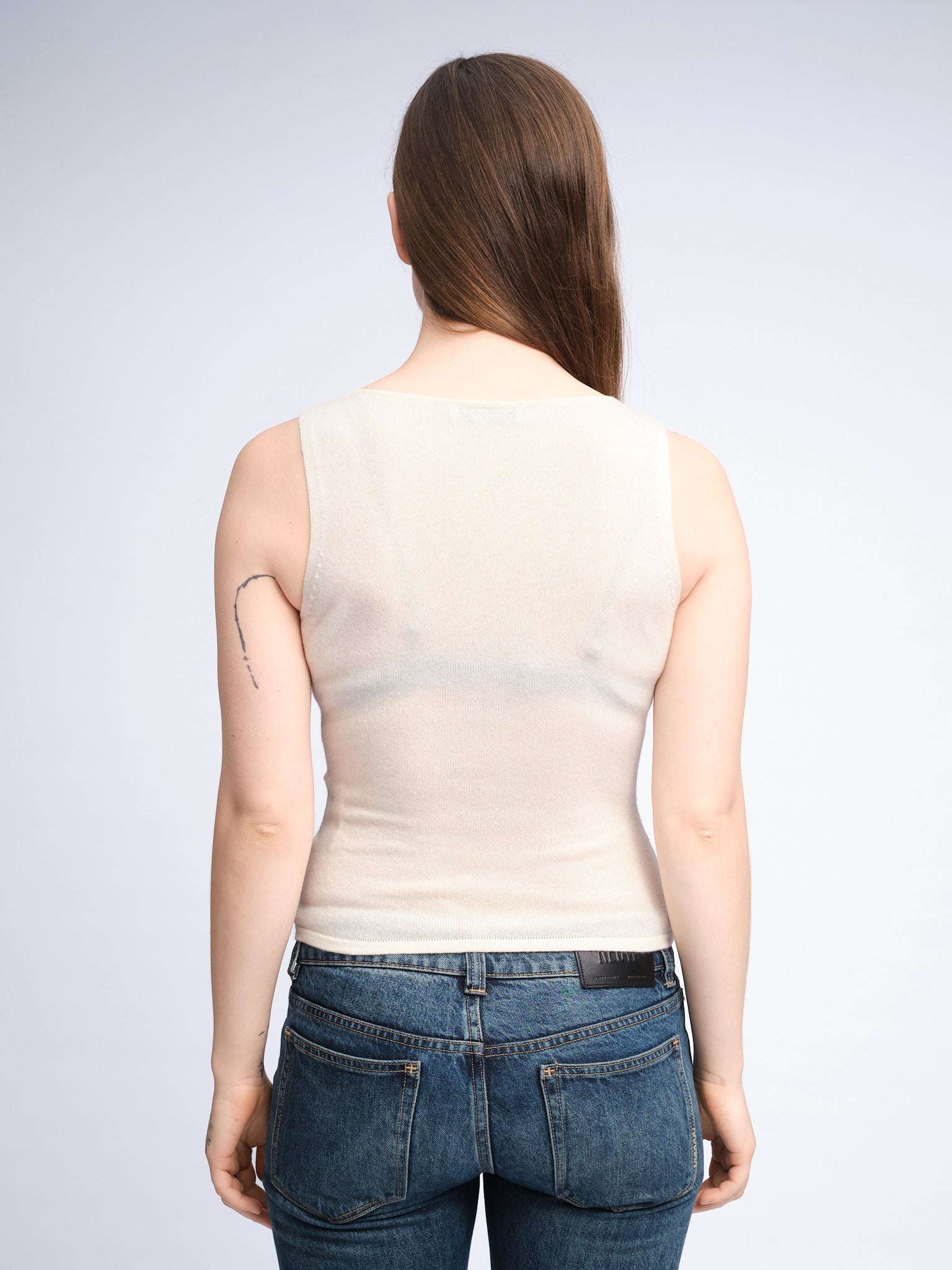 Boat Neck Tank