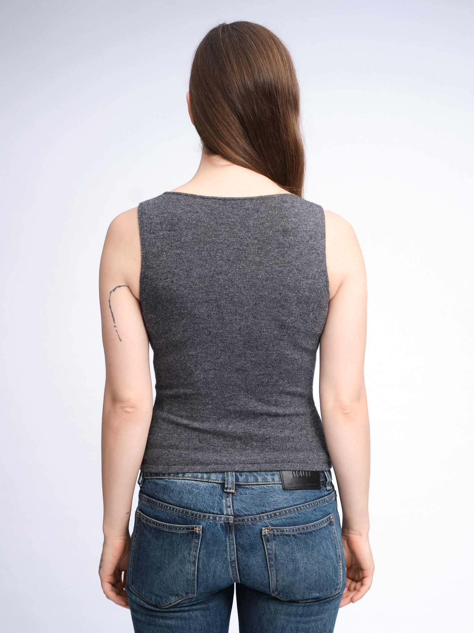 Boat Neck Tank