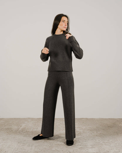 Cashmere blend crewneck sweater with rolled cuffs