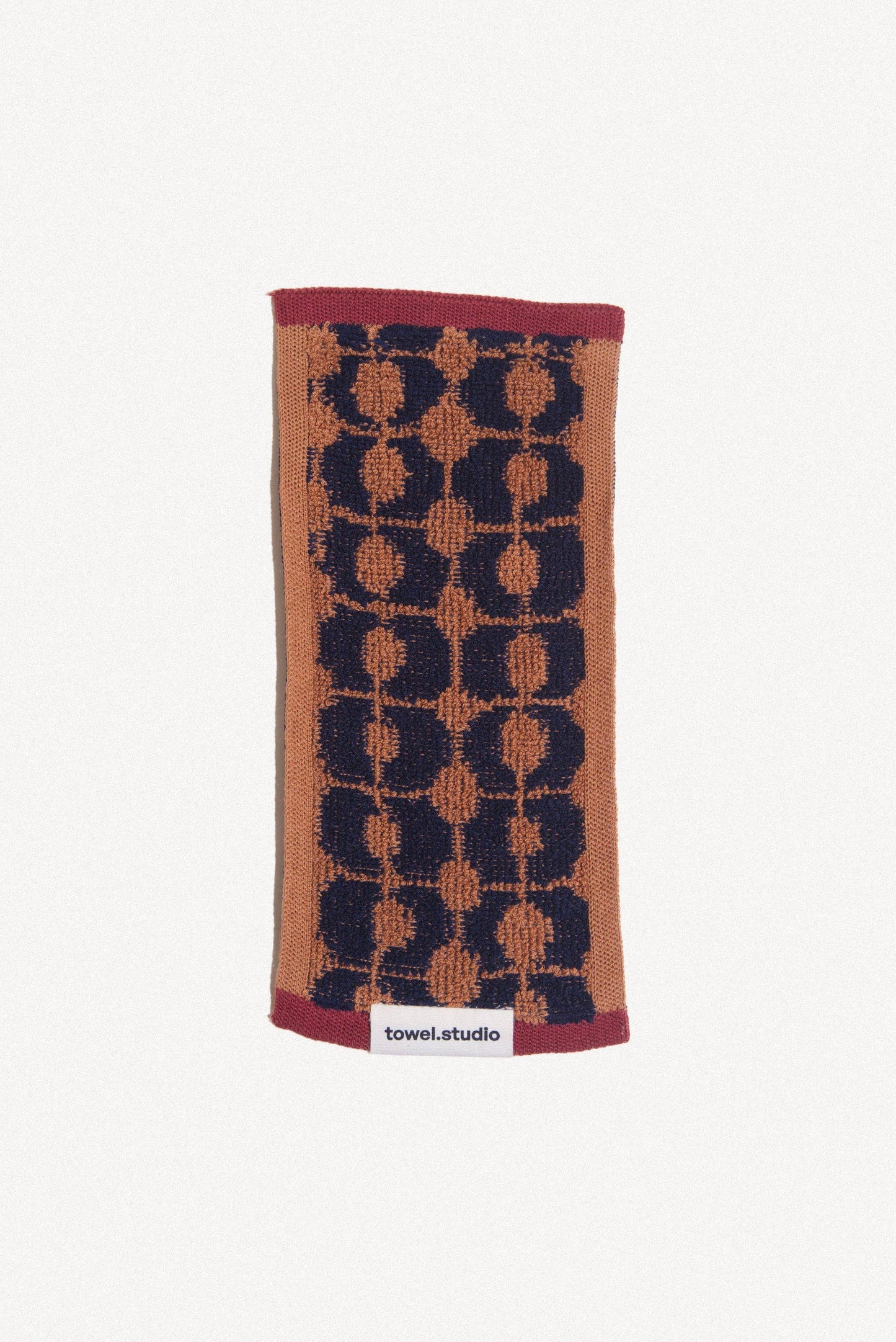 Abacus Pocket Towel | Espresso