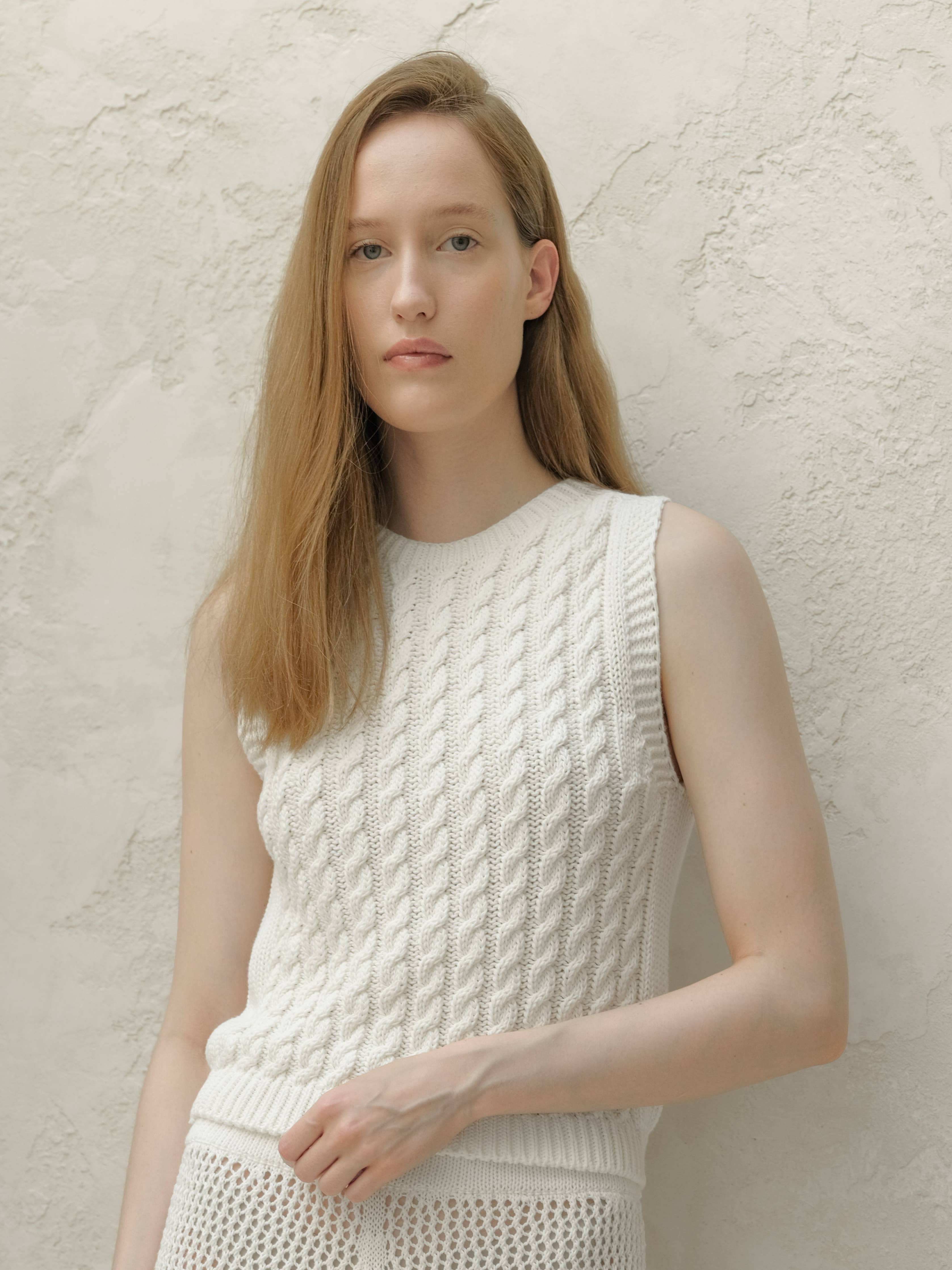 Feines Baumwoll-Tanktop mit Zopfmuster (3D-Strick) | Weiß