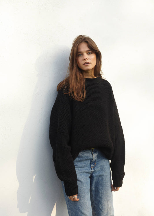 Laumės: Black Merino Wool Sweater