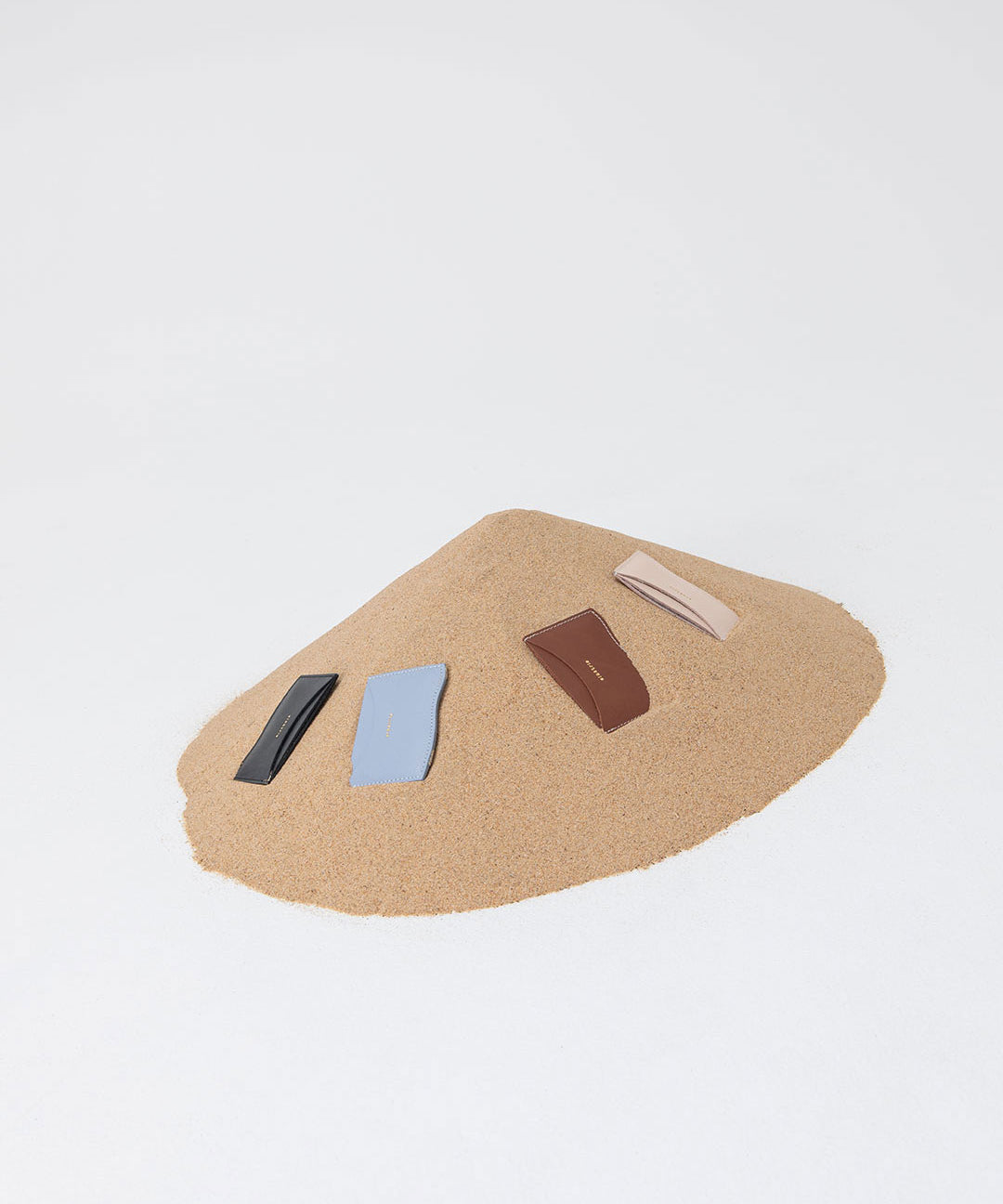 simetrie-pisces-card-wallet-red-rock-black-tan-mist-blue-shell1.jpg